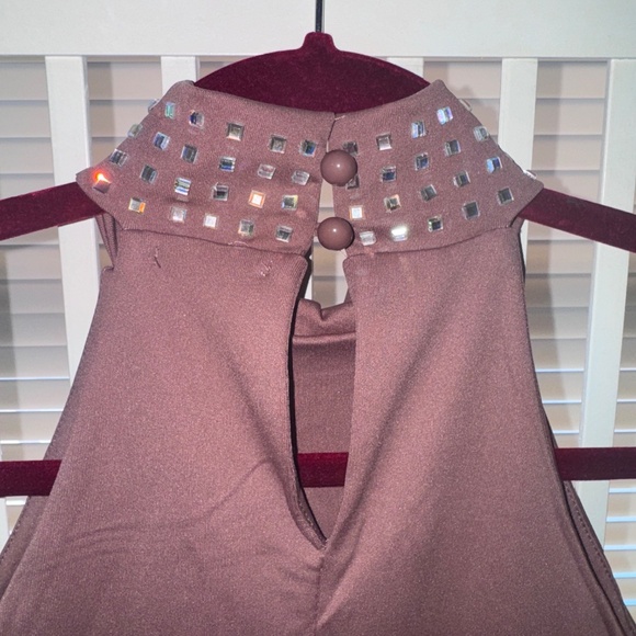 Double layer Mauve halter neck dress - Picture 4 of 5
